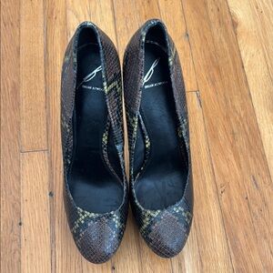 Brian Atwood platform lizard pump